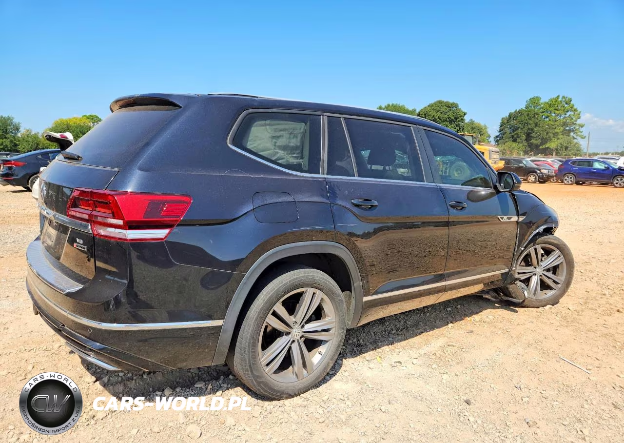 2018 Volkswagen Atlas Sel VIN:1V2RR2CA1JC590009 - 3