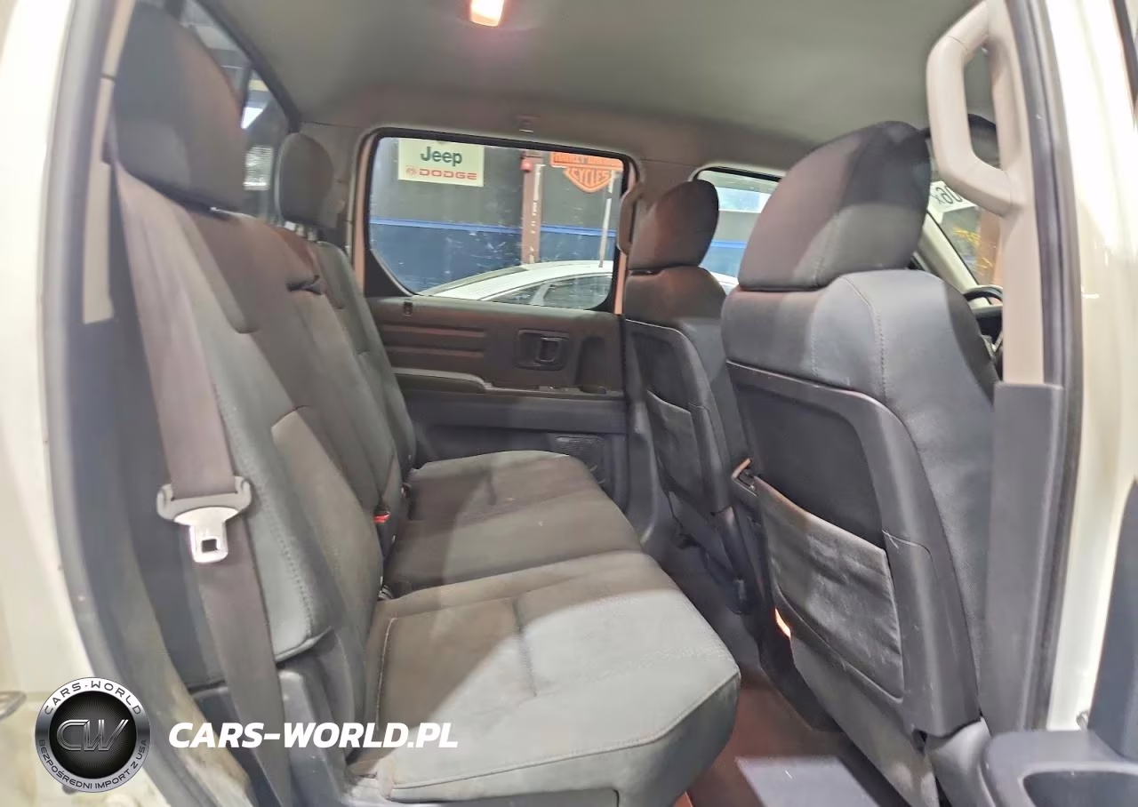 2014 Honda Ridgeline Sport VIN:5FPYK1F77EB009706 - 10