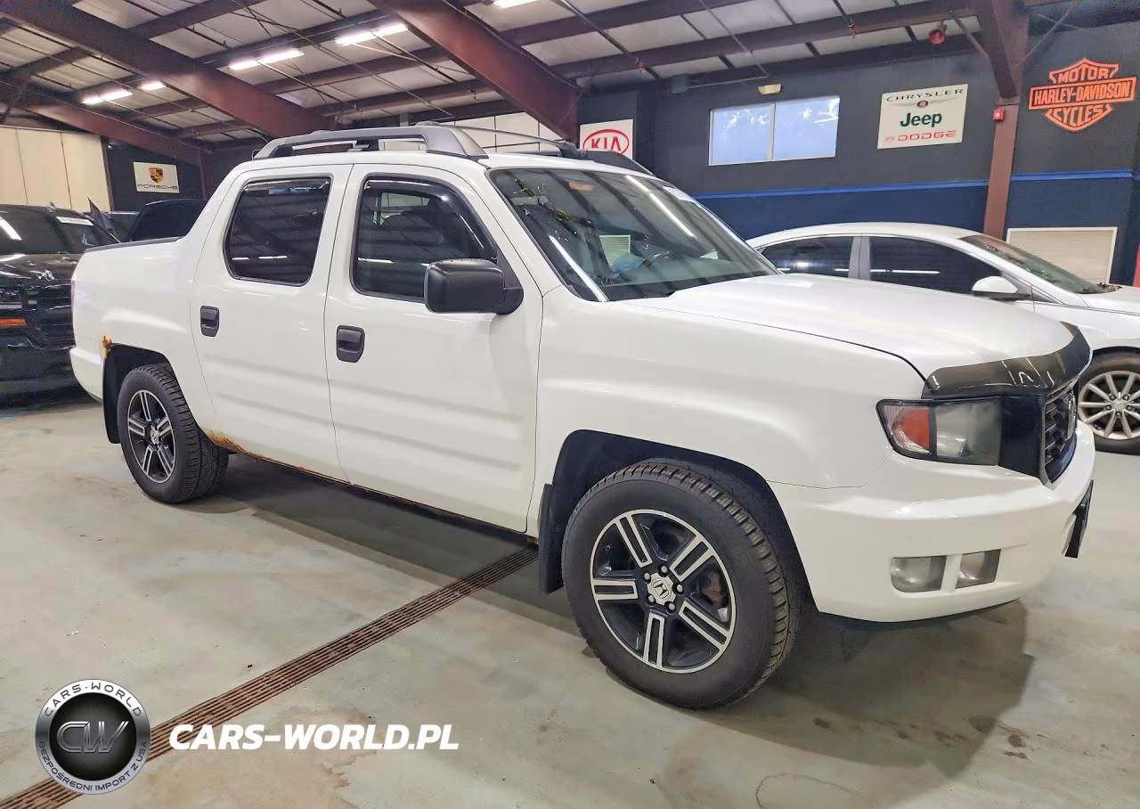 2014 Honda Ridgeline Sport VIN:5FPYK1F77EB009706 - 4