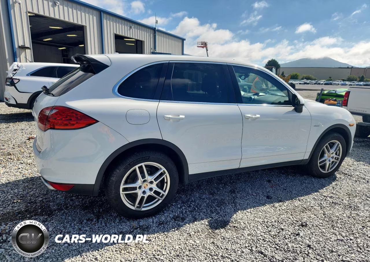 2014 Porsche Cayenne VIN:WP1AF2A2XELA33123 - 3