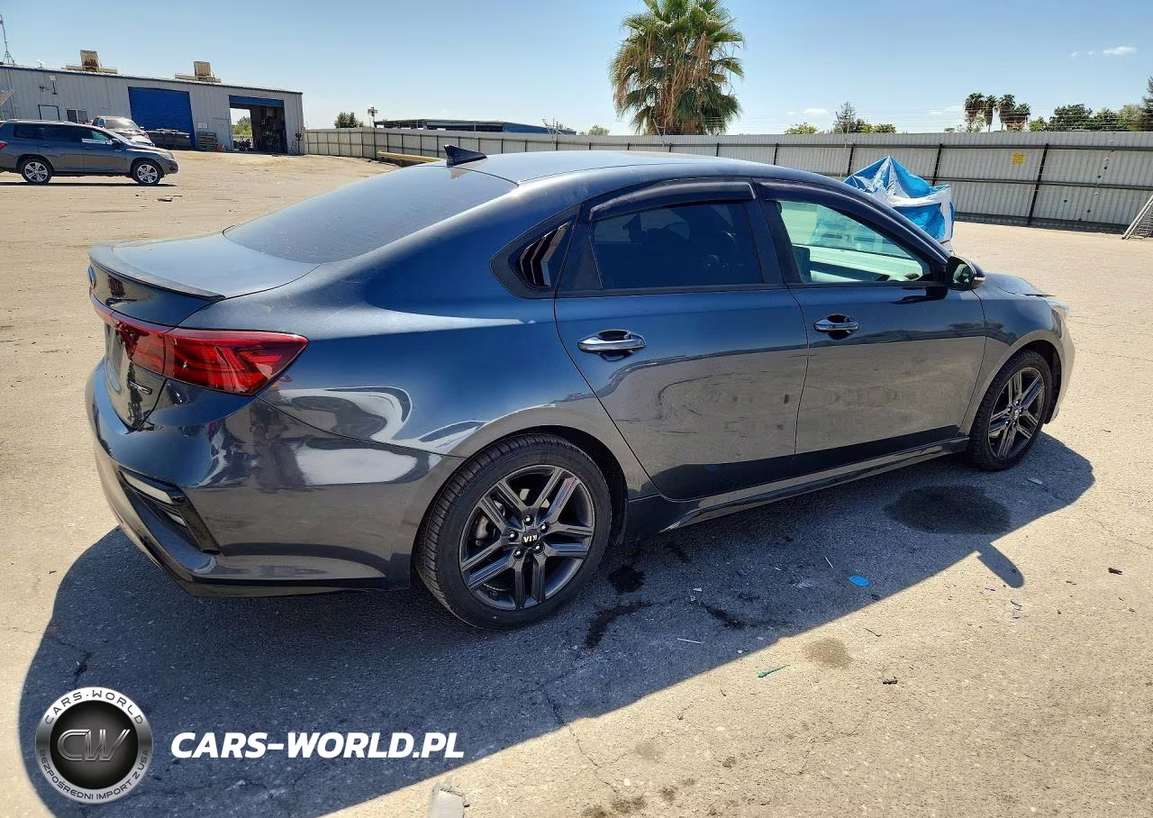2020 Kia Forte Gt Line VIN:3KPF34AD9LE180603 - 3