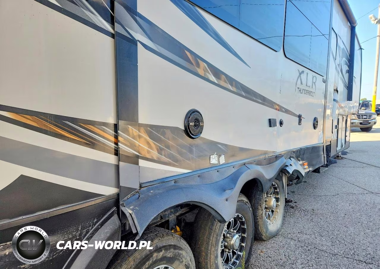 2016 Forest River Xlr Thunderbolt Camper VIN:4X4FXLP37GF161504 - 9