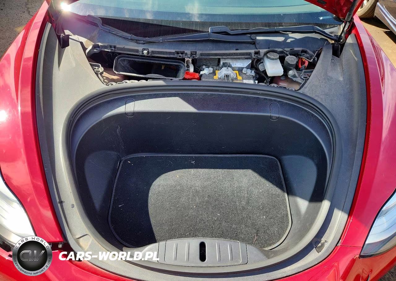 2018 Tesla Model 3 VIN:5YJ3E1EB5JF146136 - 11