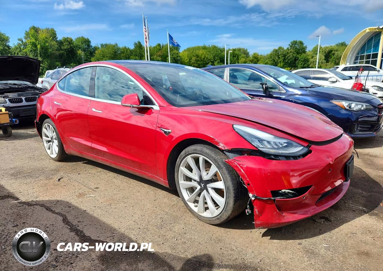 2018 Tesla Model 3 VIN:5YJ3E1EB5JF146136 - 4