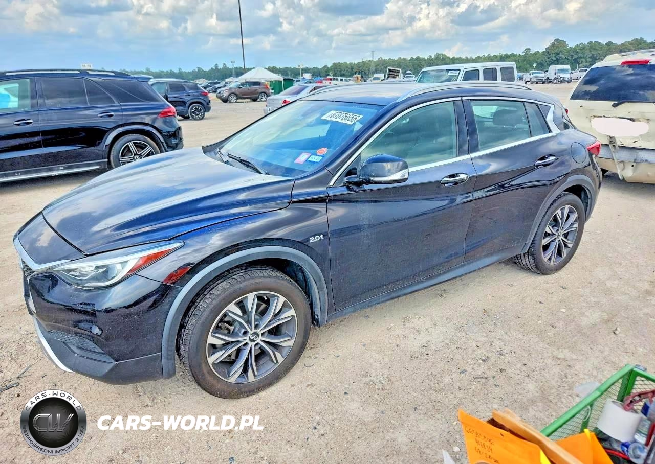 2017 Infiniti Qx30 Luxury VIN:SJKCH5CR1HA035128 - 1