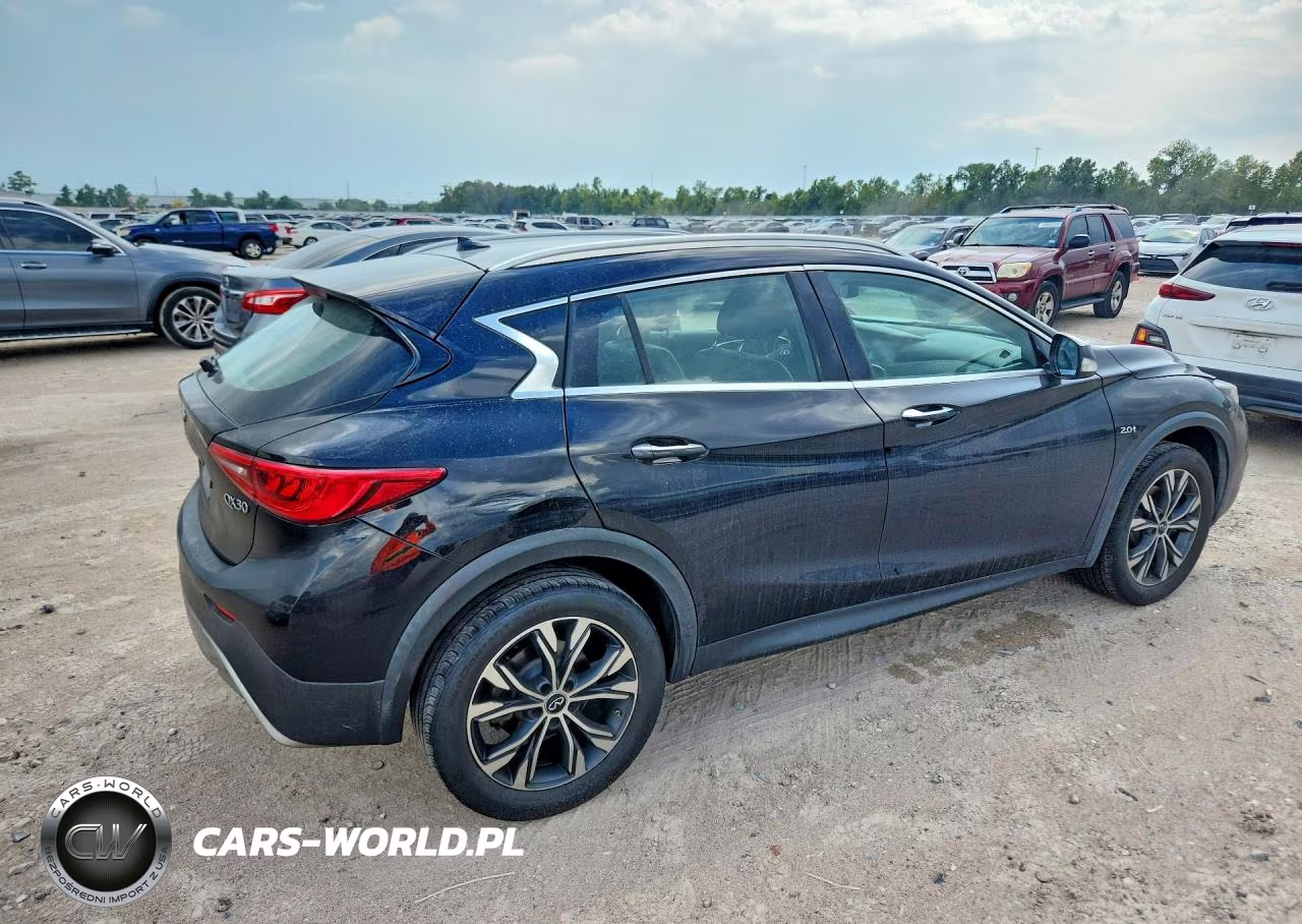 2017 Infiniti Qx30 Luxury VIN:SJKCH5CR1HA035128 - 3