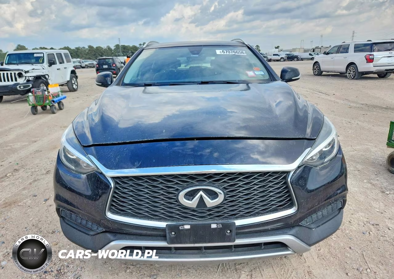 2017 Infiniti Qx30 Luxury VIN:SJKCH5CR1HA035128 - 5