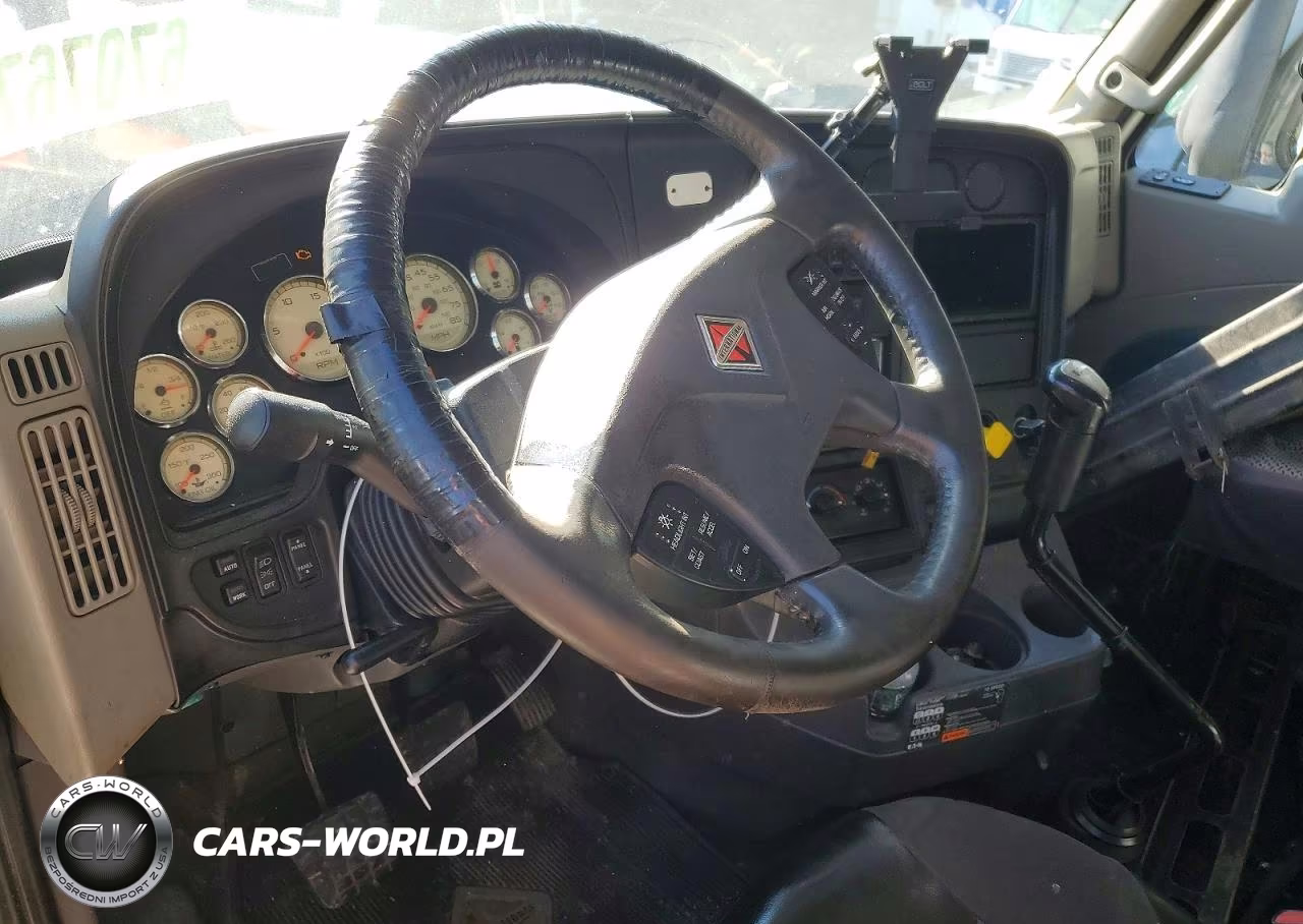 2017 International Prostar Semi Truck VIN:3HSDJAPR0HN648439 - 8