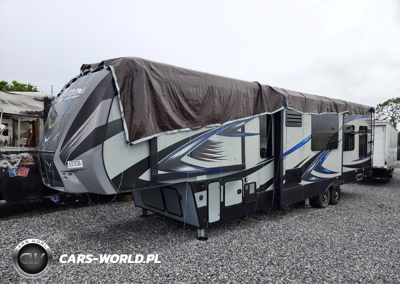 2017 Keystone Fuzion Camper VIN:4YDF36923HF810673 - 1