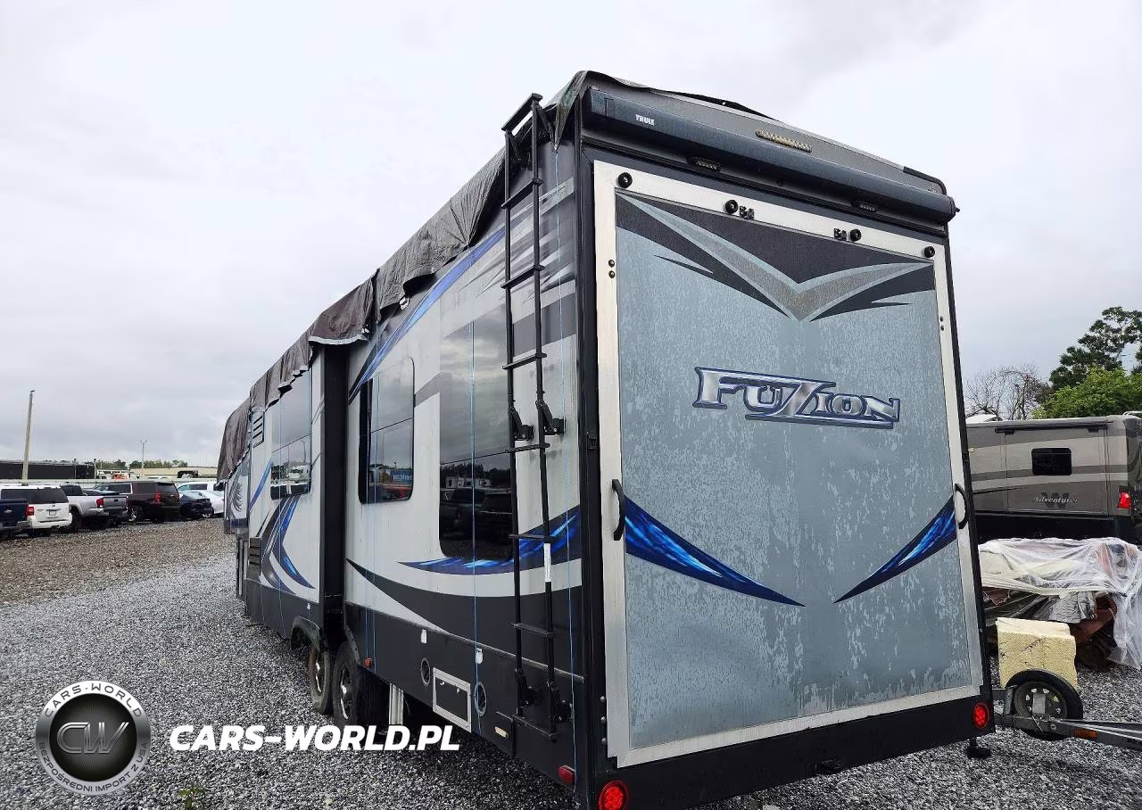 2017 Keystone Fuzion Camper VIN:4YDF36923HF810673 - 2
