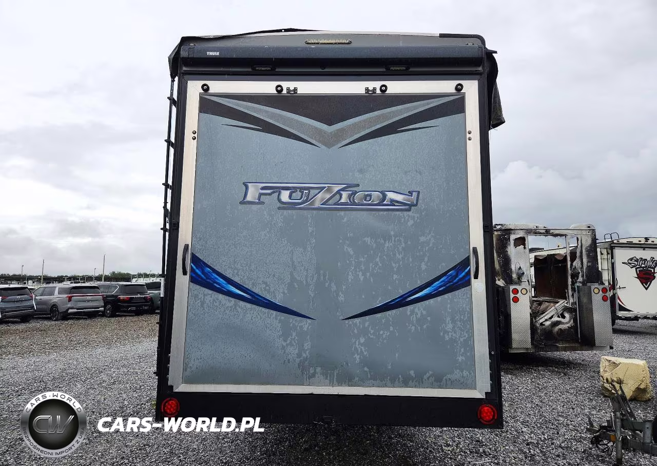 2017 Keystone Fuzion Camper VIN:4YDF36923HF810673 - 6