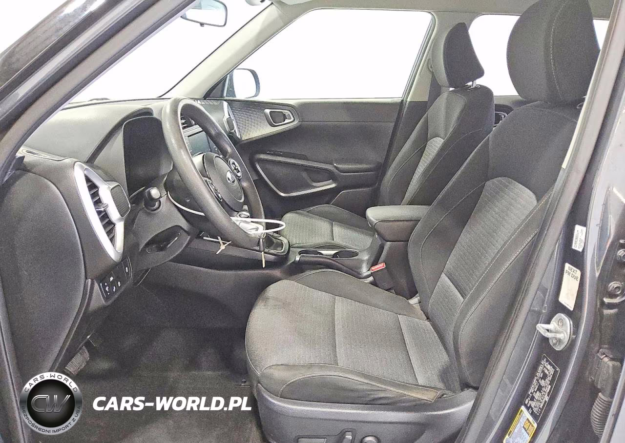 2021 Kia Soul S VIN:KNDJ23AU5M7746586 - 7
