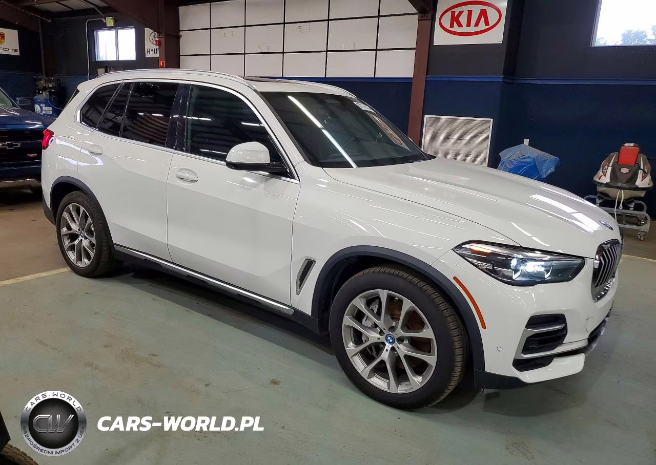 2022 BMW X5 xDrive45E VIN:5UXTA6C02N9M26931 - 4