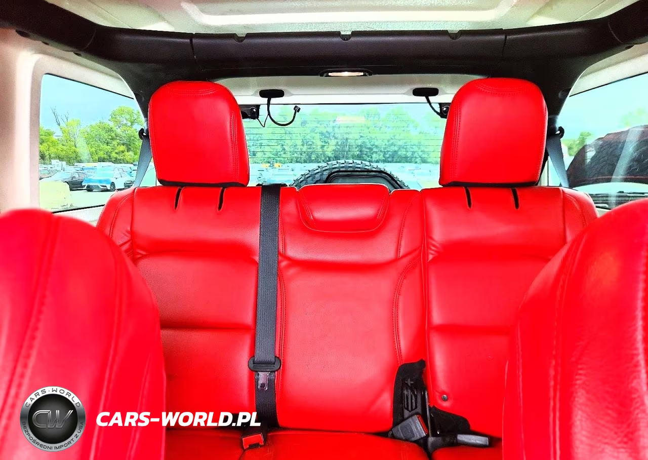 2020 Jeep Wrangler Unlimited Sport VIN:1C4HJXDNXLW310091 - 10