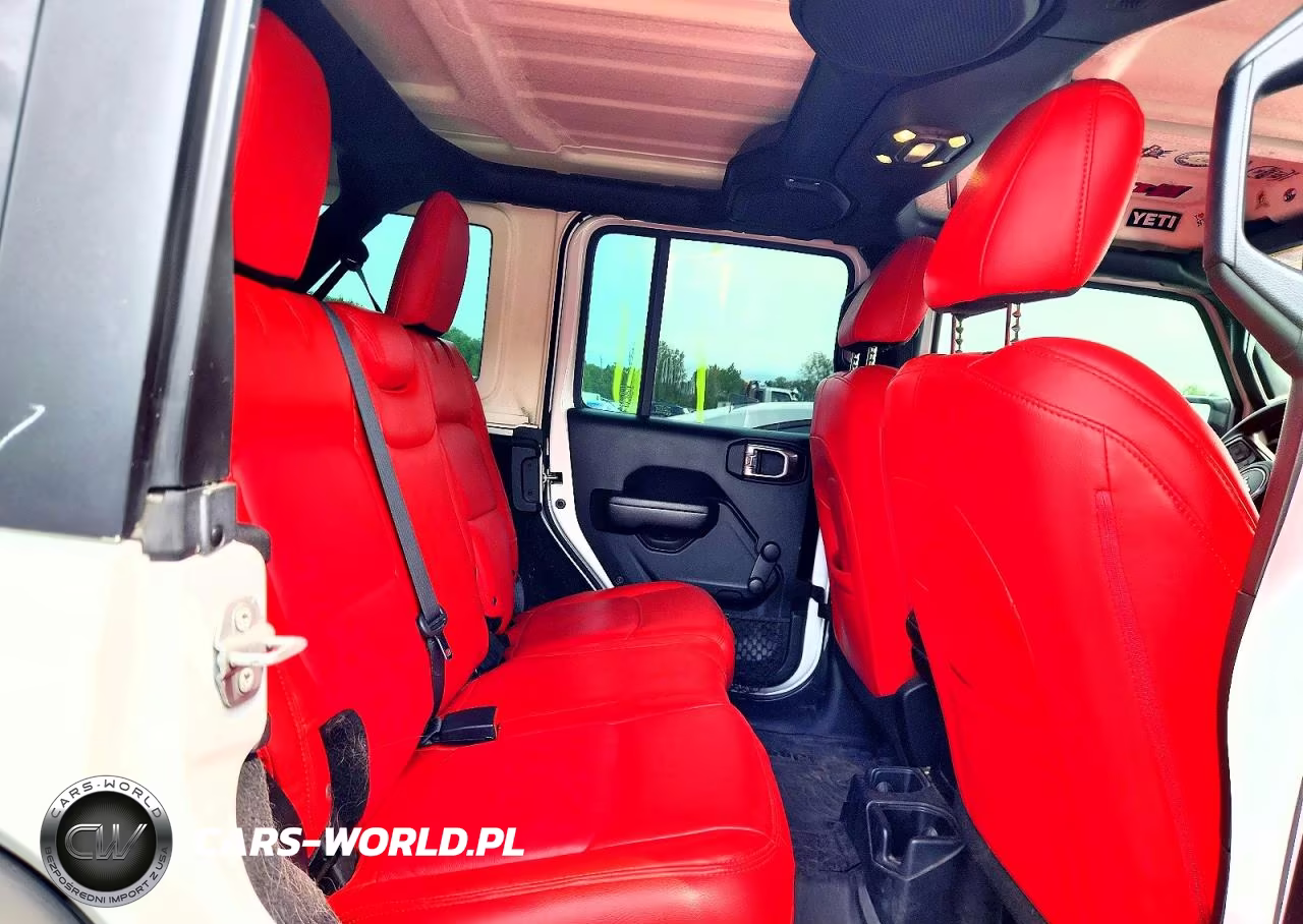 2020 Jeep Wrangler Unlimited Sport VIN:1C4HJXDNXLW310091 - 11