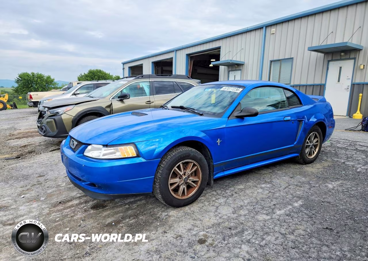 2000 Ford Mustang