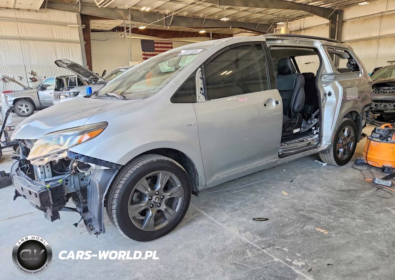 2019 Toyota Sienna Se Premium 7-Passenger