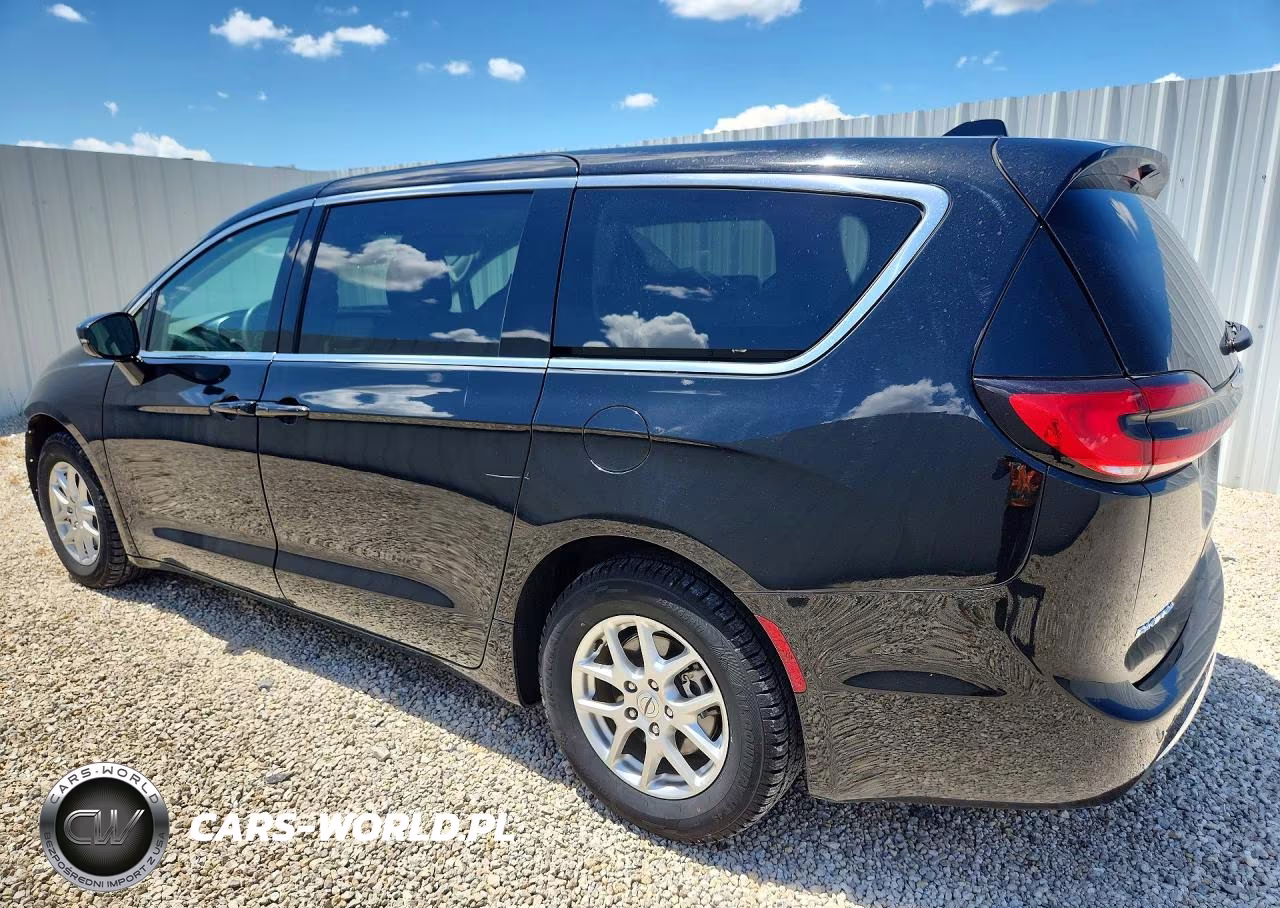 2024 Chrysler Pacifica Touring L VIN:2C4RC1BG4RR167866 - 2