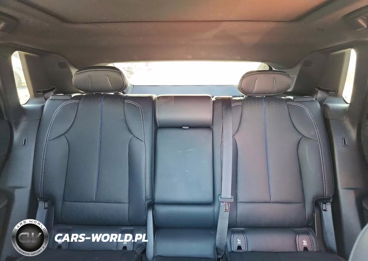 2024 Cadillac Lyriq Luxury VIN:1GYKPSRL9RZ128365 - 10