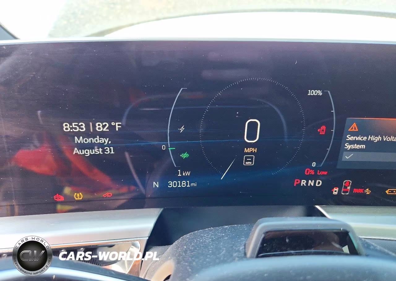 2024 Cadillac Lyriq Luxury VIN:1GYKPSRL9RZ128365 - 9