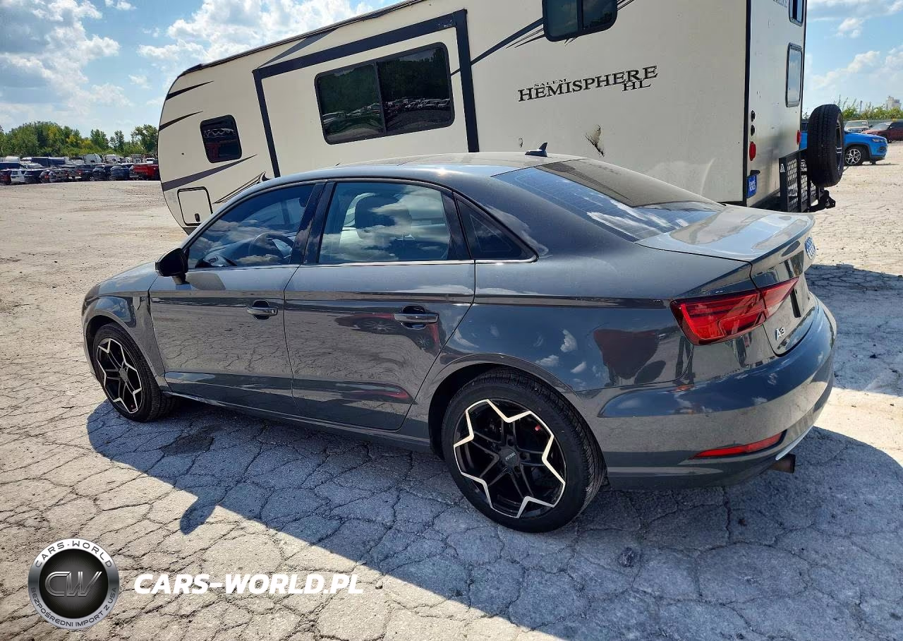 2017 Audi A3 Premium VIN:WAUAUHFF9H1077696 - 2