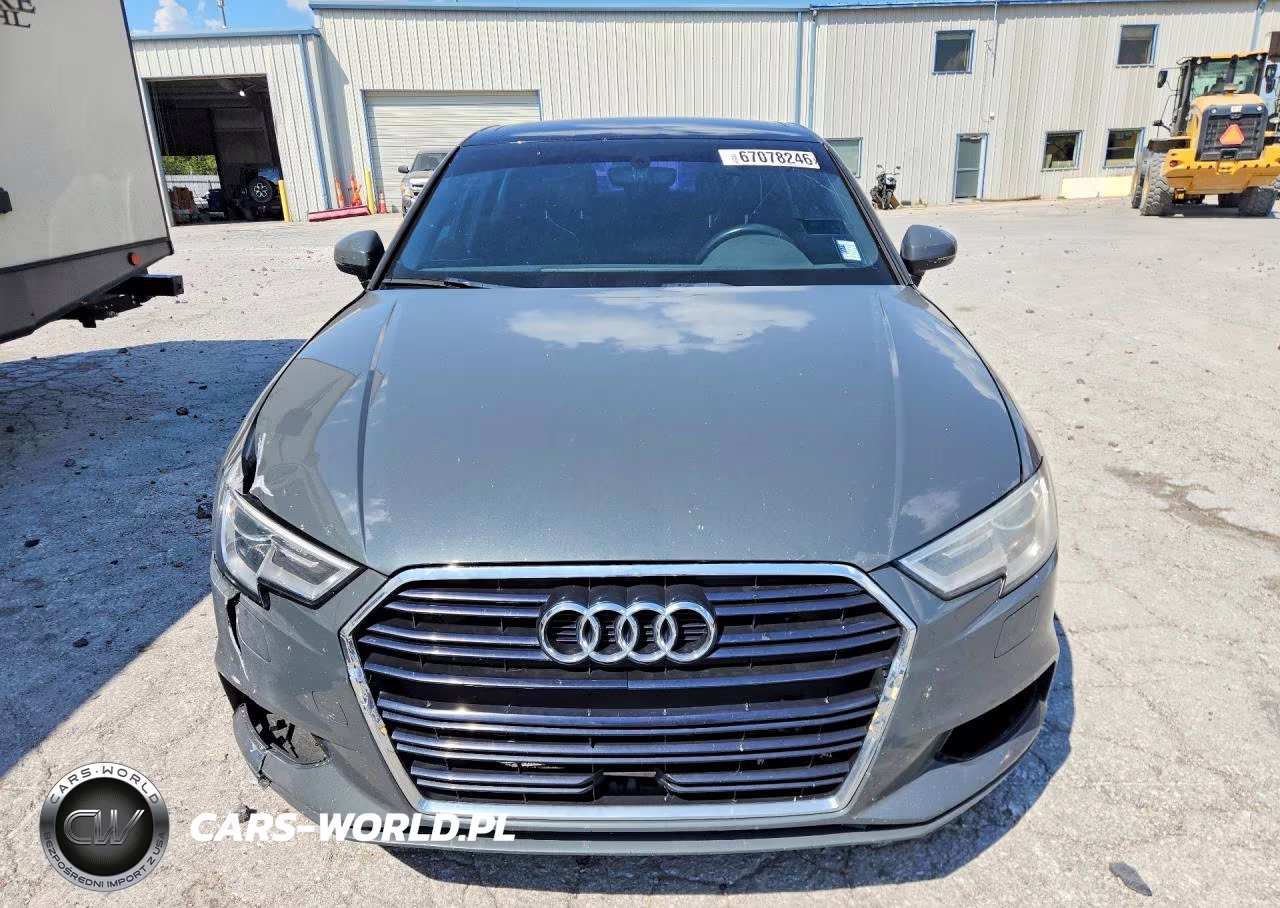 2017 Audi A3 Premium VIN:WAUAUHFF9H1077696 - 5