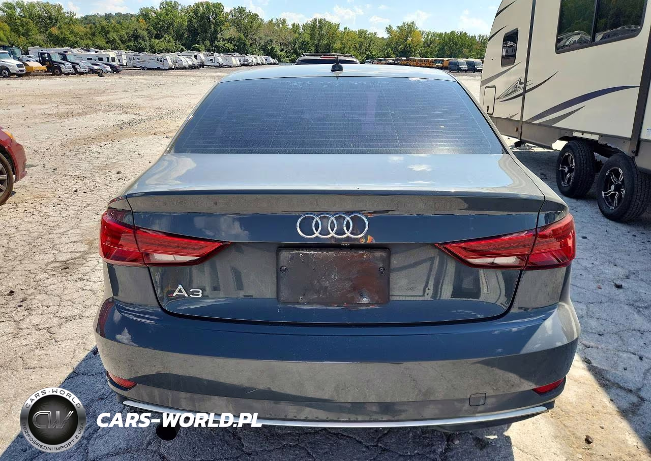 2017 Audi A3 Premium VIN:WAUAUHFF9H1077696 - 6
