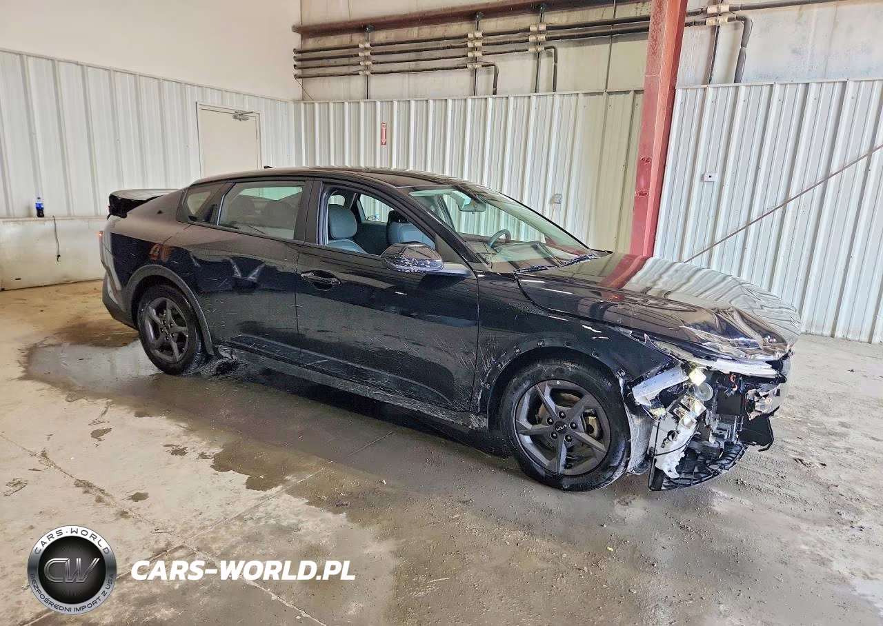 2025 Kia K4 Lxs VIN:3KPFT4DE7SE069938 - 4