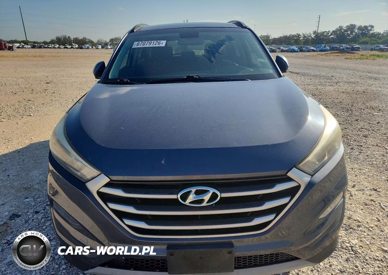 2017 Hyundai Tucson Value VIN:KM8J33A28HU563097 - 5