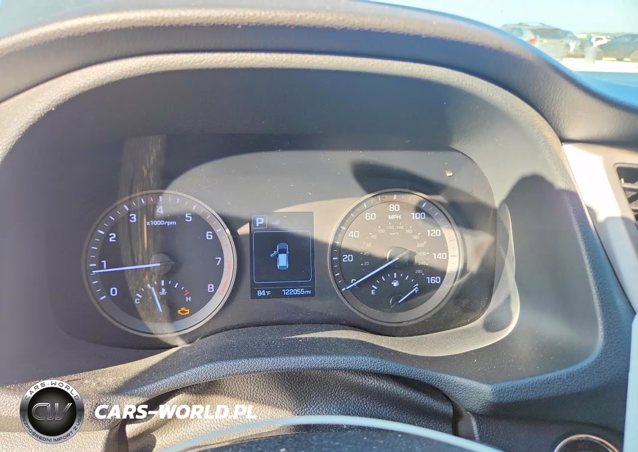 2017 Hyundai Tucson Value VIN:KM8J33A28HU563097 - 9