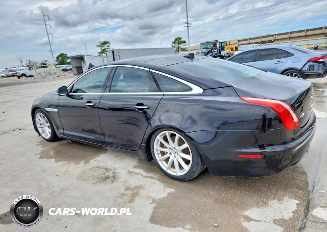 2013 Jaguar Xj VIN:SAJWJ1CD5D8V45373 - 2