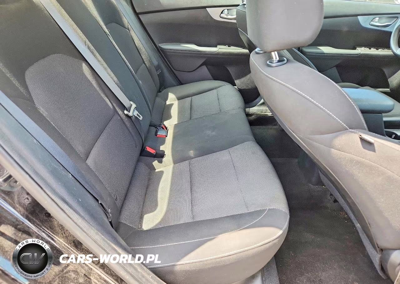 2023 Kia Forte Lxs VIN:3KPF24AD5PE565259 - 10