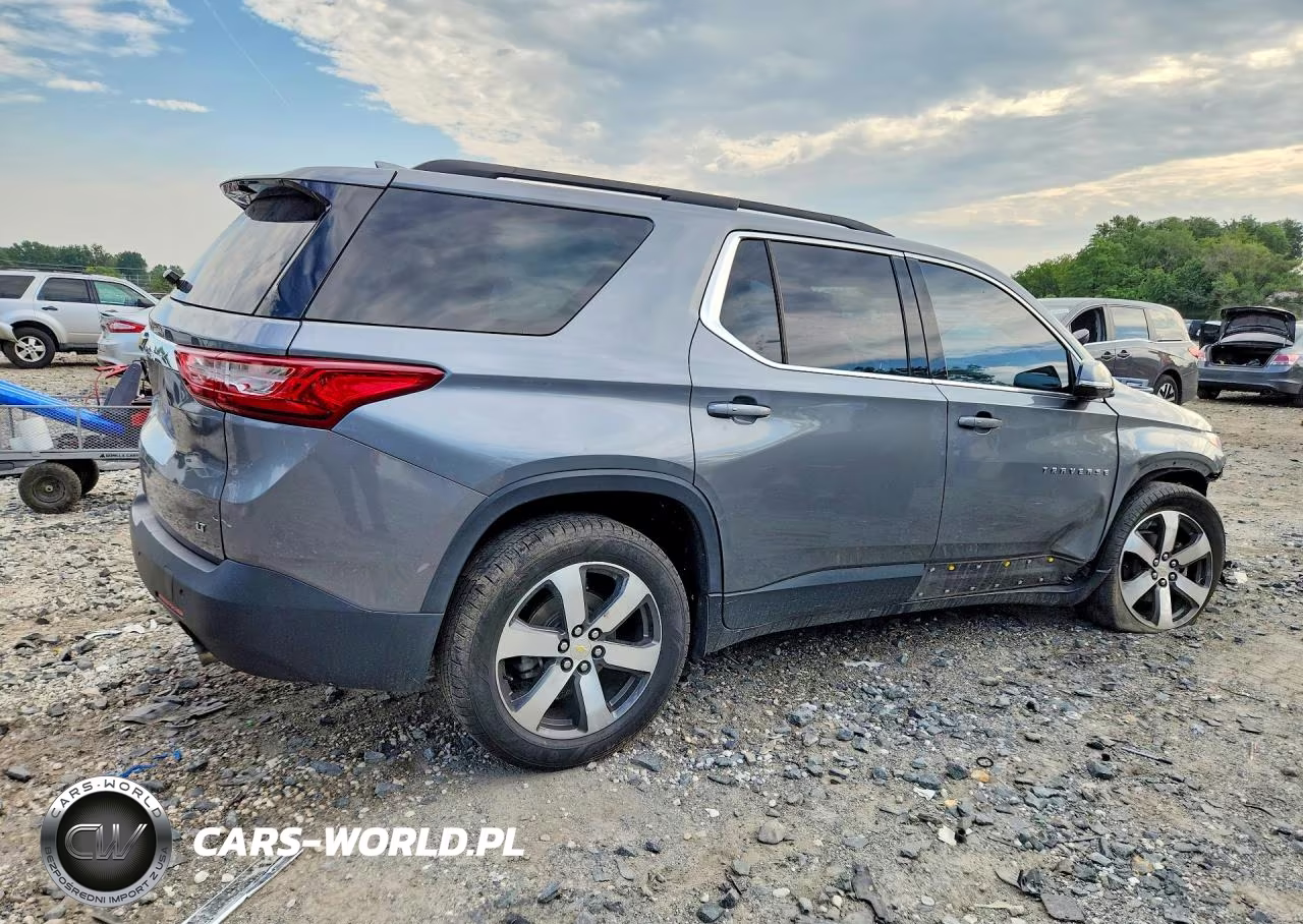 2020 Chevrolet Traverse Lt VIN:1GNEVHKWXLJ236782 - 3
