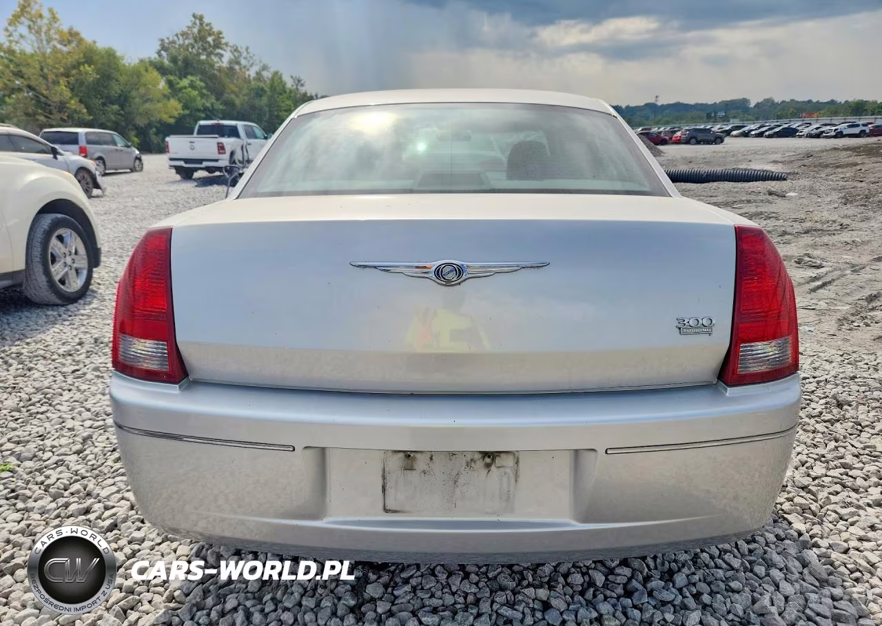 2005 Chrysler 300 Touring VIN:2C3JA53G55H540717 - 6