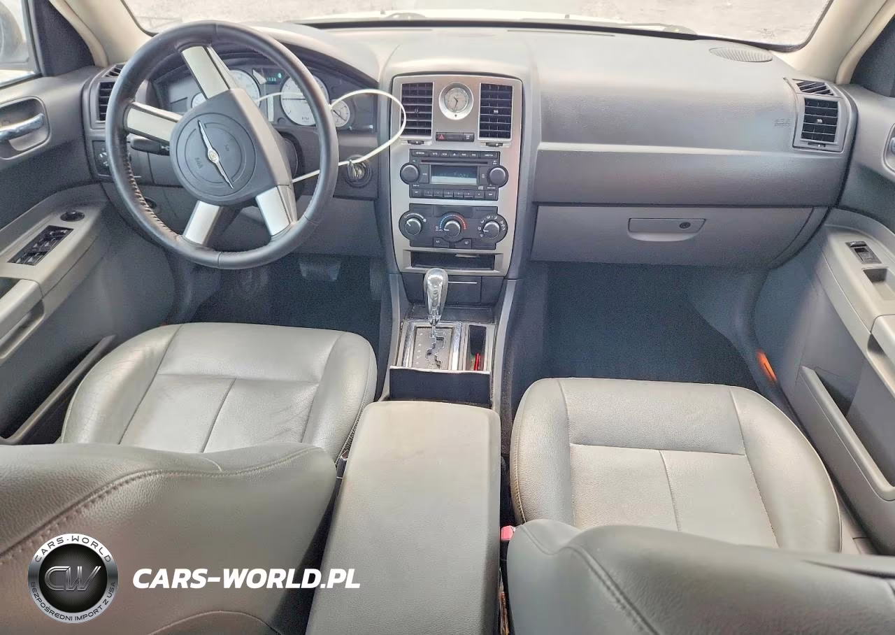 2005 Chrysler 300 Touring VIN:2C3JA53G55H540717 - 8