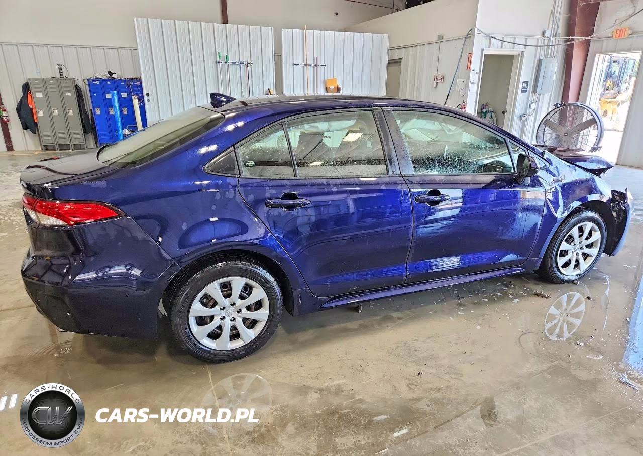 2021 Toyota Corolla Le VIN:JTDEPMAE0MJ150399 - 3