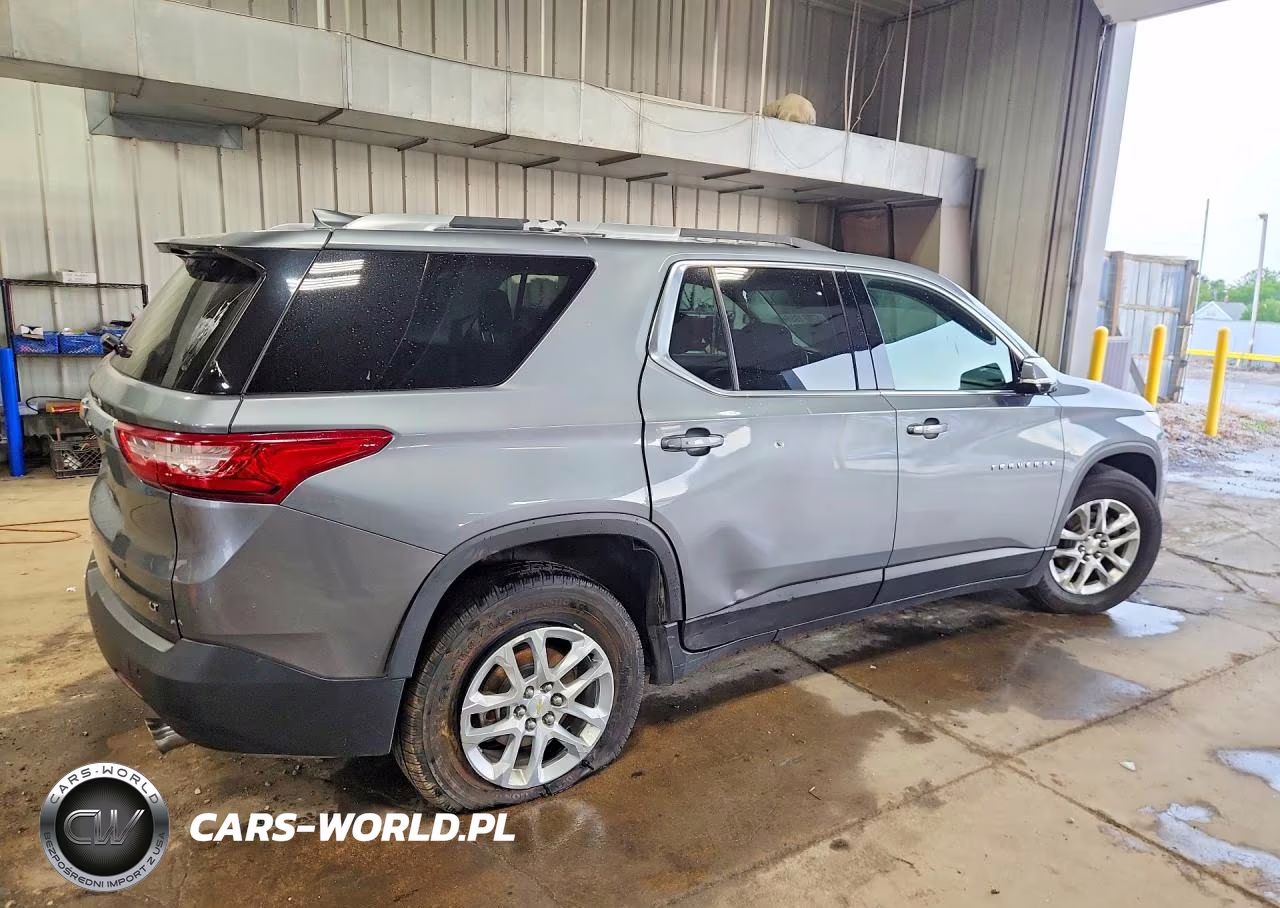 2018 Chevrolet Traverse Lt VIN:1GNEVGKW3JJ116295 - 3