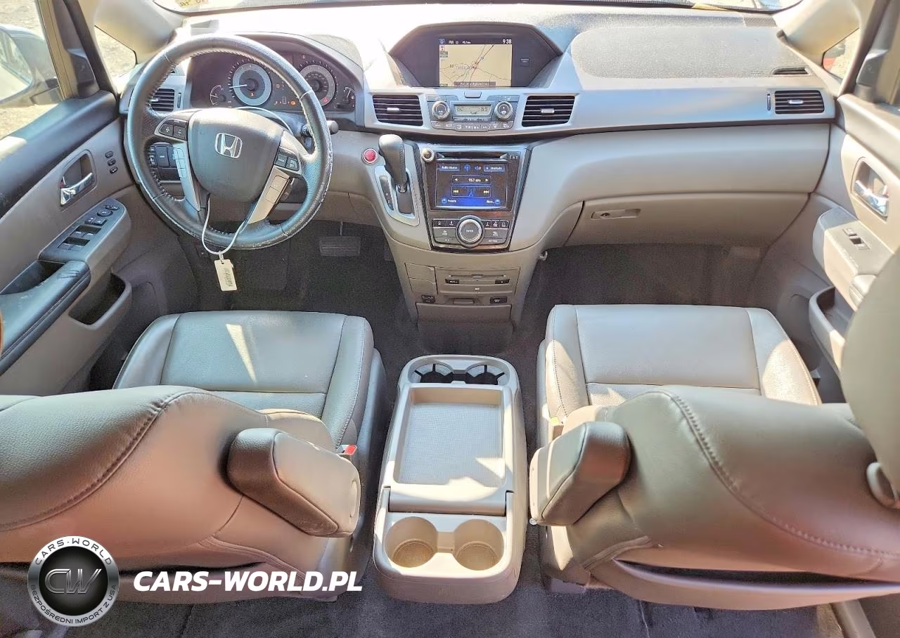 2015 Honda Odyssey Touring VIN:5FNRL5H95FB122832 - 8