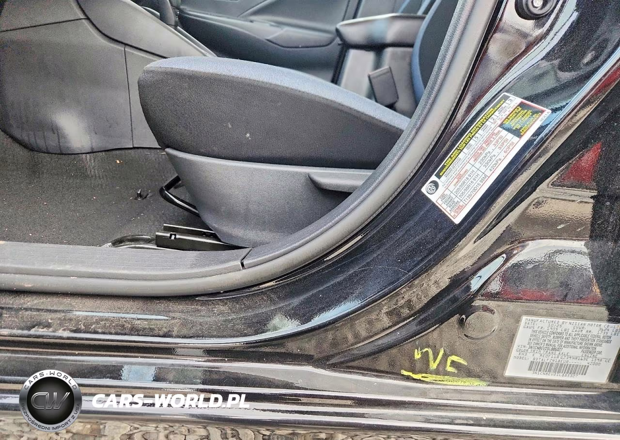 2025 Nissan Versa Sv VIN:3N1CN8EV2SL885327 - 12
