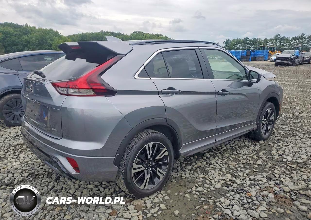 2024 Mitsubishi Eclipse Cross Se VIN:JA4ATWAA8RZ003981 - 3