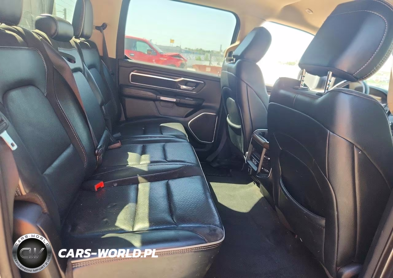 2021 Ram 1500 Laramie VIN:1C6SRFJT8MN786320 - 10
