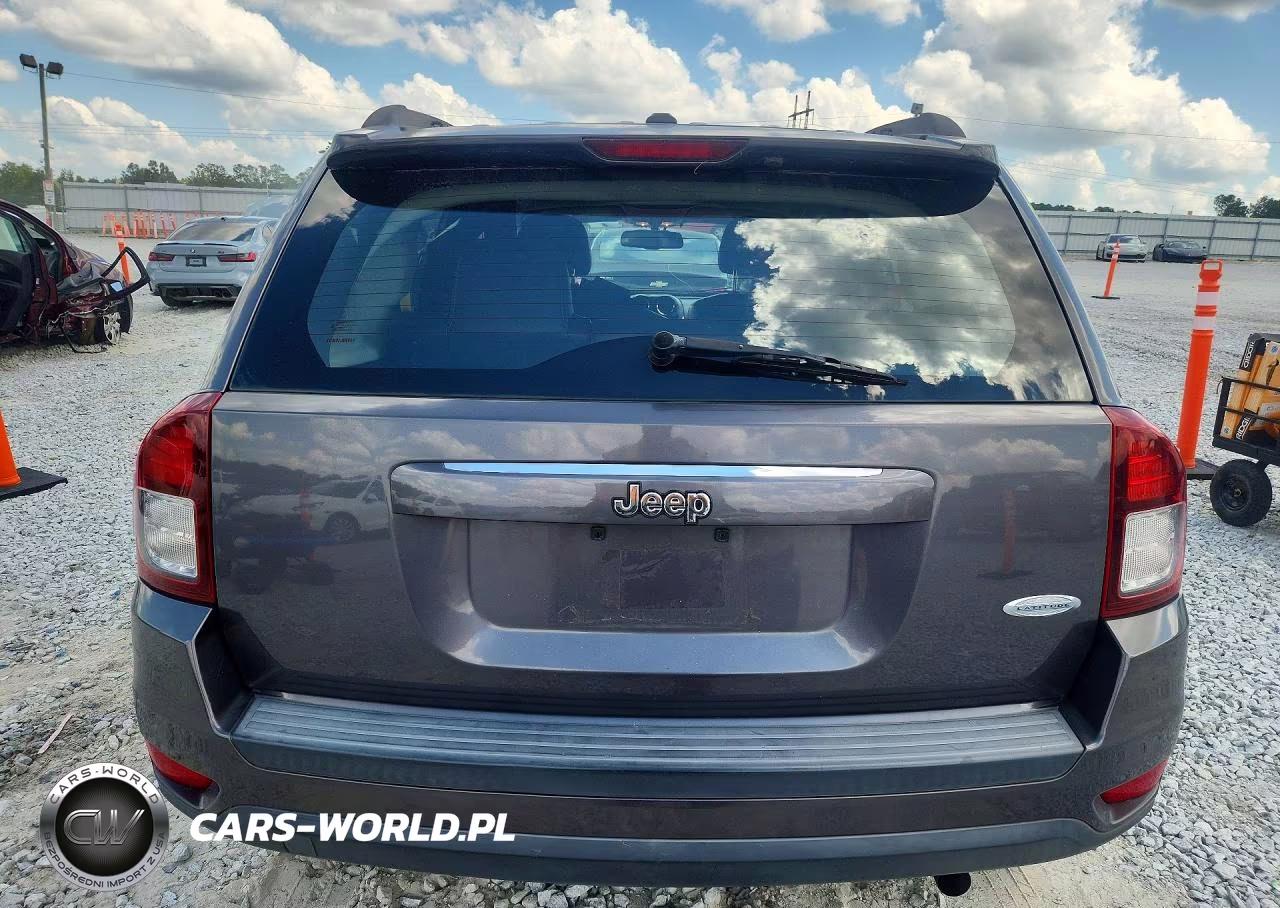 2016 Jeep Compass Latitude VIN:1C4NJCEA2GD620440 - 6