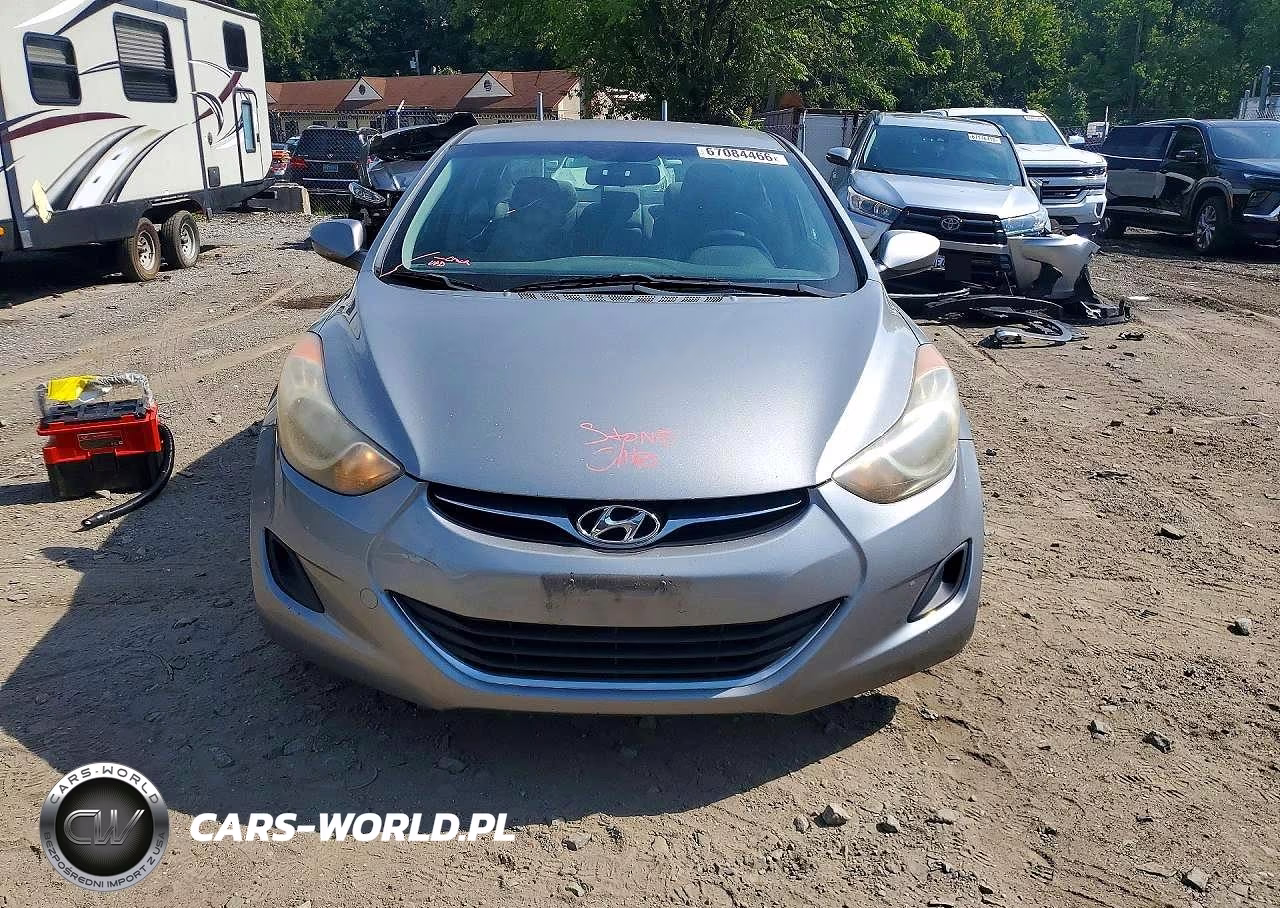 2011 Hyundai Elantra Gls VIN:KMHDH4AE8BU094809 - 5