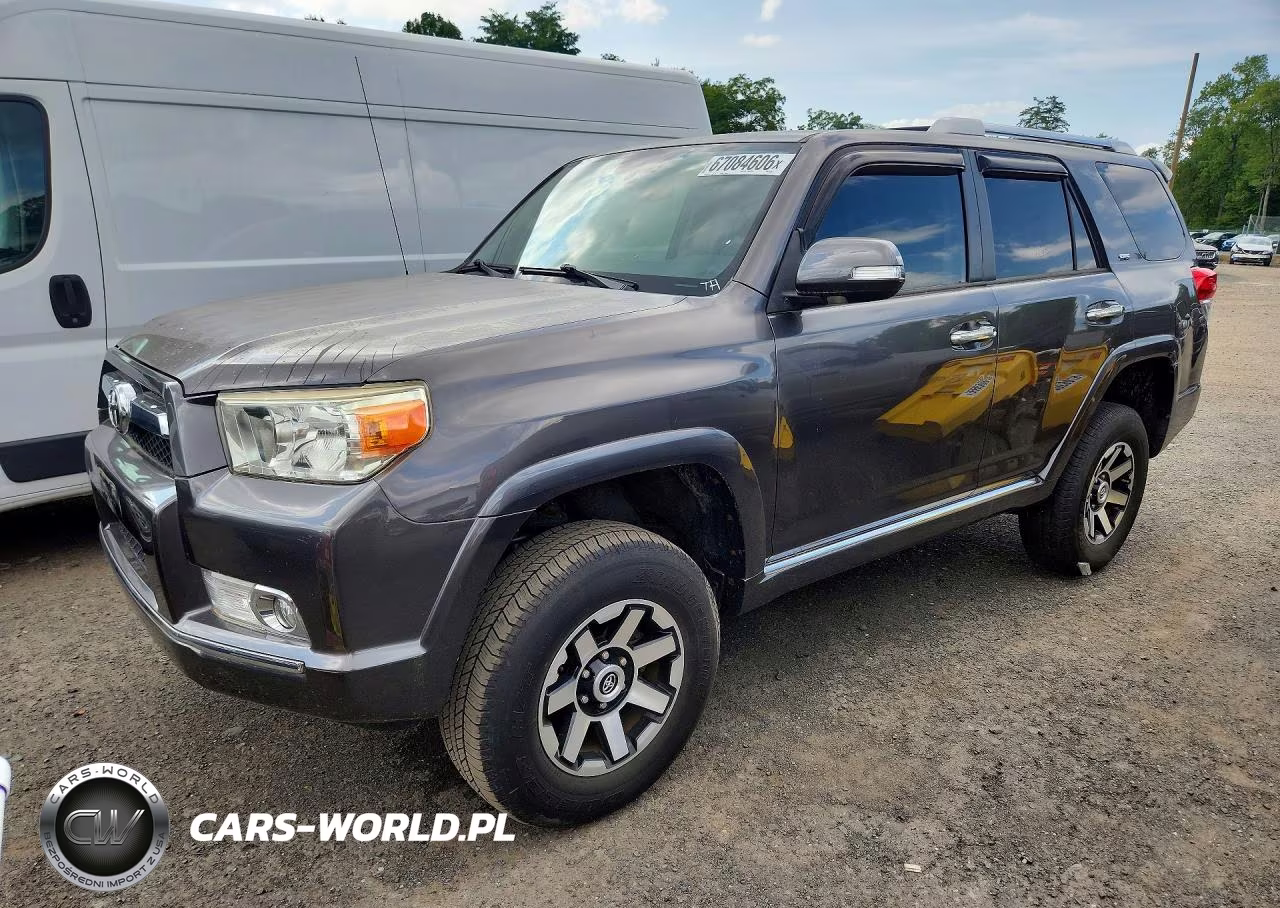2011 Toyota 4Runner Sr5 – zdjęcie 1 z 13