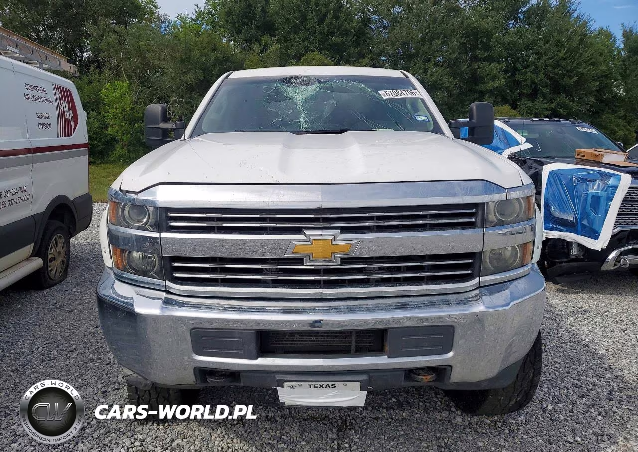 2015 Chevrolet Silverado K2500 Heavy Duty VIN:1GC1KUE8XFF182431 - 5