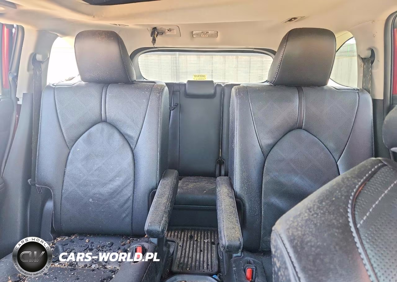 2022 Toyota Highlander Platinum VIN:5TDFZRBH0NS193813 - 10