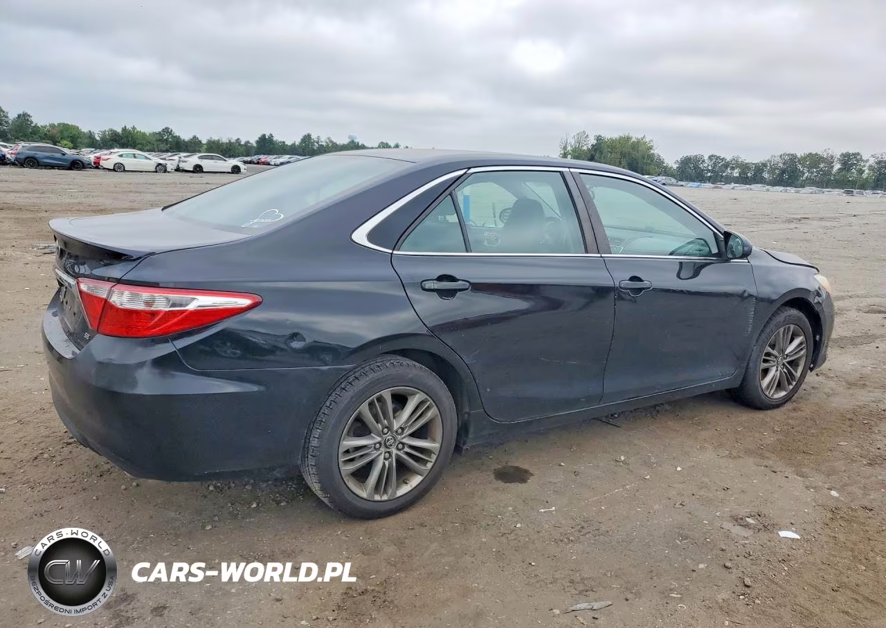 2017 Toyota Camry Se VIN:4T1BF1FK8HU421566 - 3