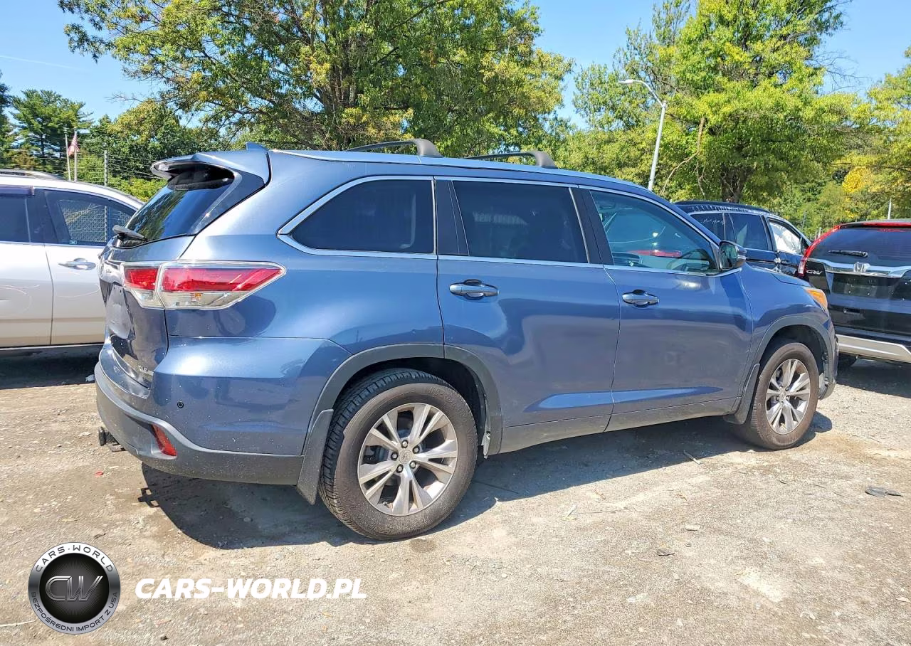 2015 Toyota Highlander Xle VIN:5TDJKRFH2FS214655 - 3