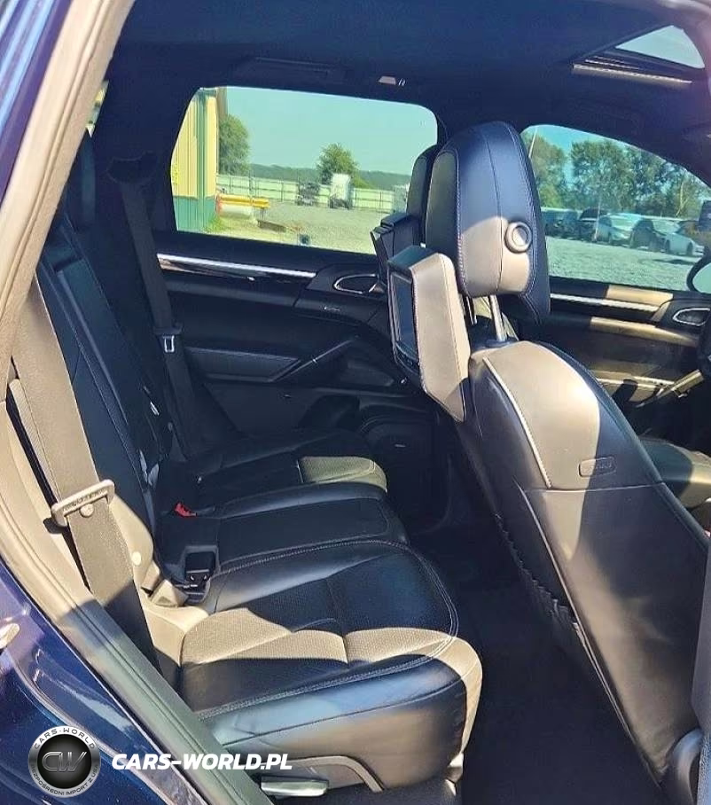 2013 Porsche Cayenne S VIN:WP1AB2A26DLA81762 - 10