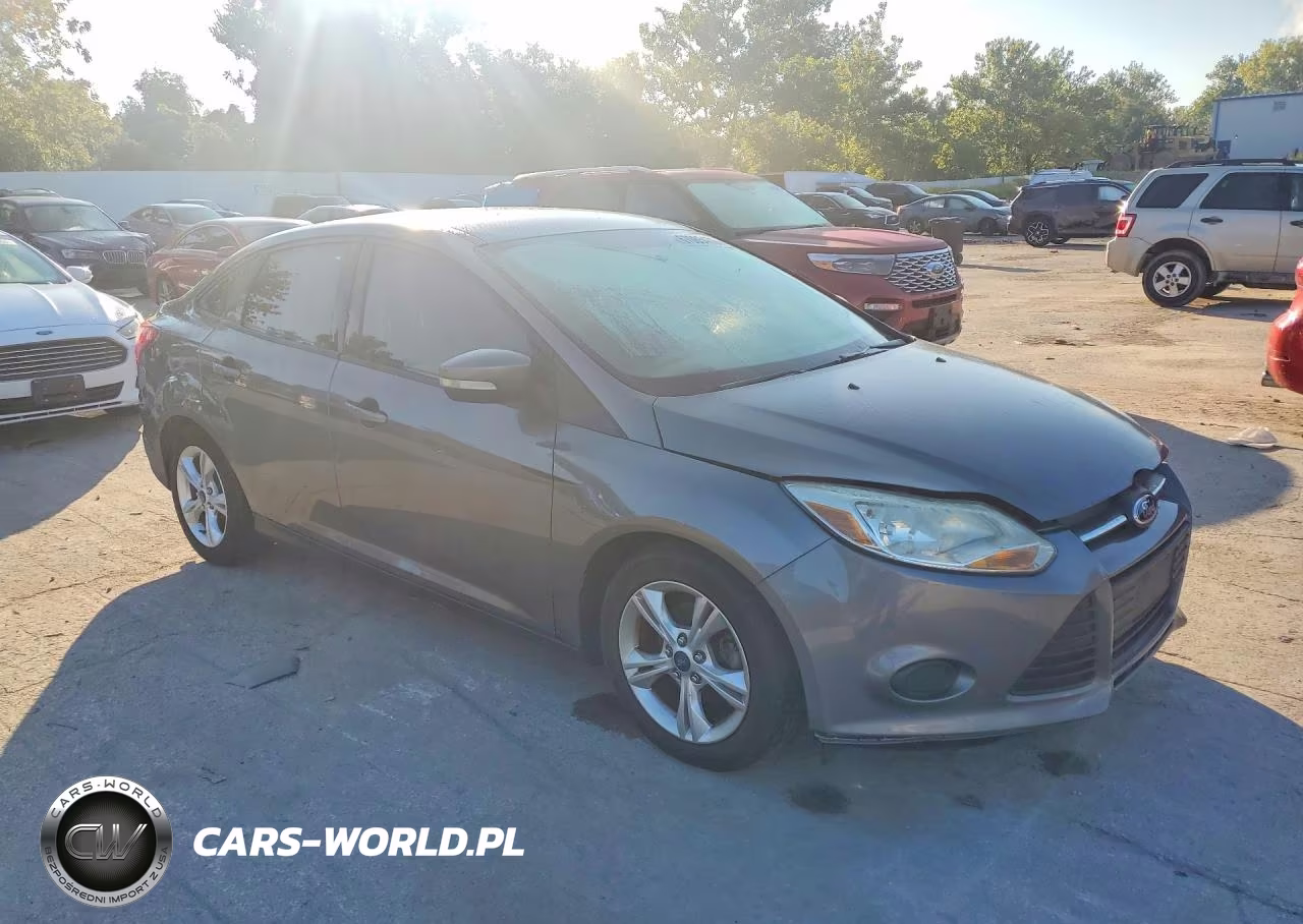 2014 Ford Focus Se VIN:1FADP3F23EL121964 - 4